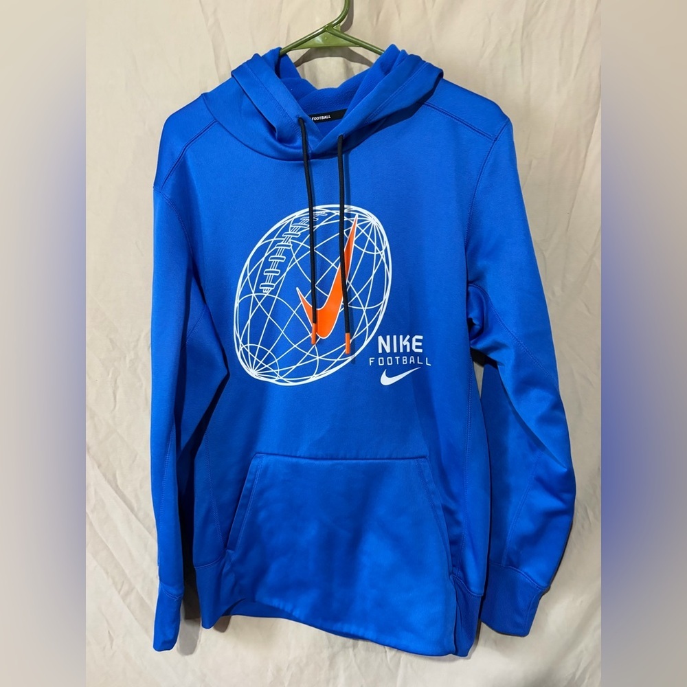 Nike sweatshirt